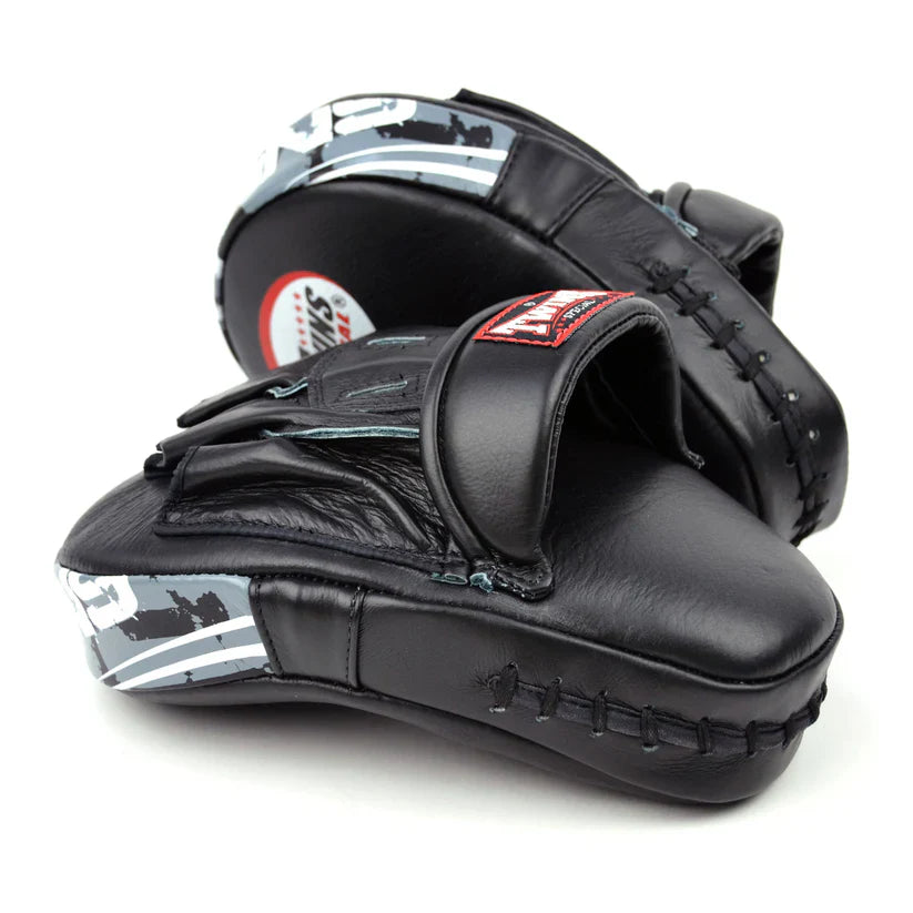 Twins Deluxe Curved Leather Focus Mitts Black